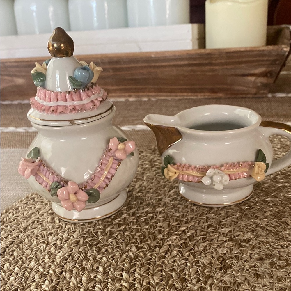 Floral VINTAGE Ceramic Sugar and Creamer Set